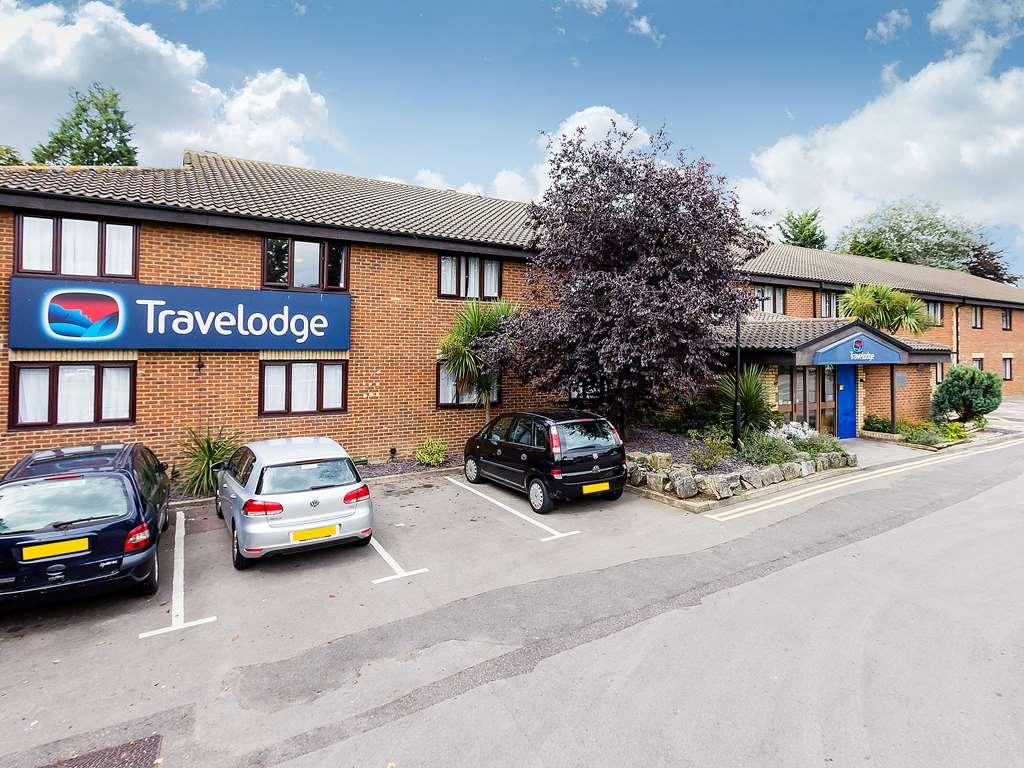 Travelodge London Wimbledon Morden Morden  Екстериор снимка