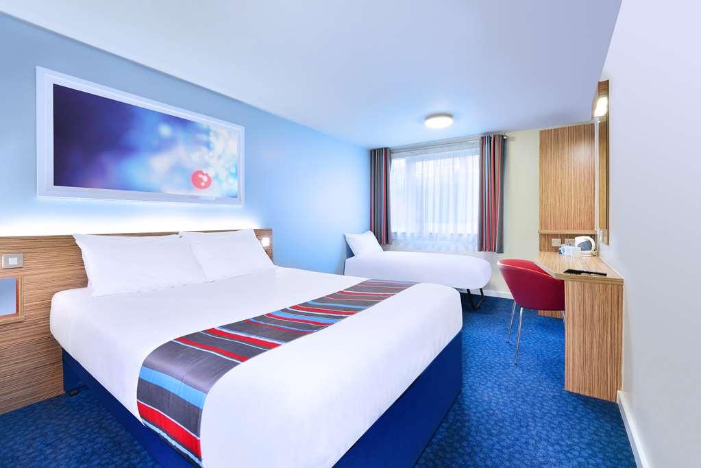 Travelodge London Wimbledon Morden Morden  Стая снимка